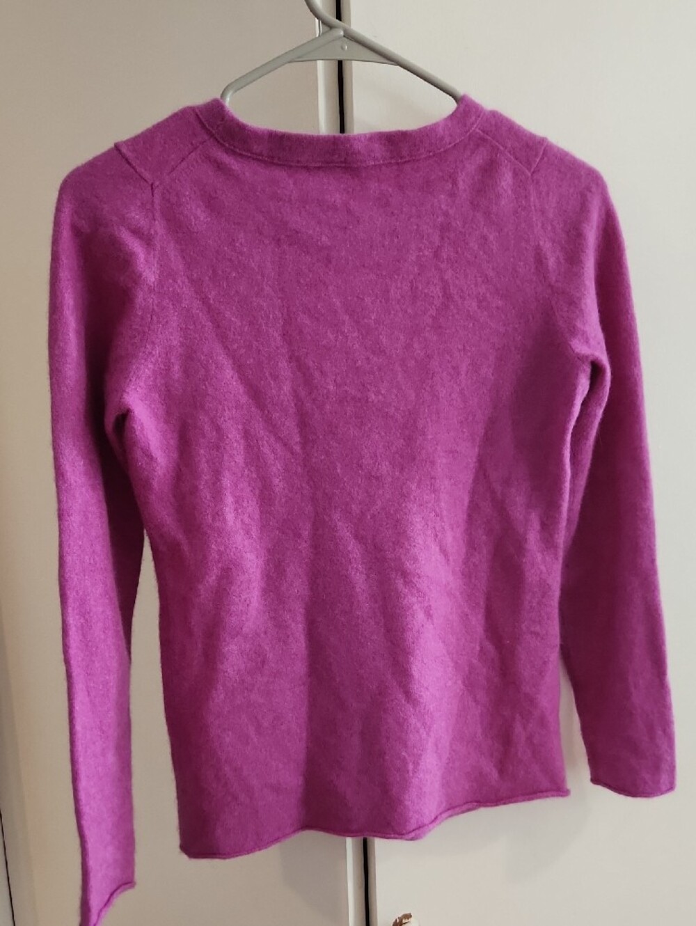 J.Crew Divina 100% Cashmere Sweater - Magenta Sz M - Picture 5 of 5